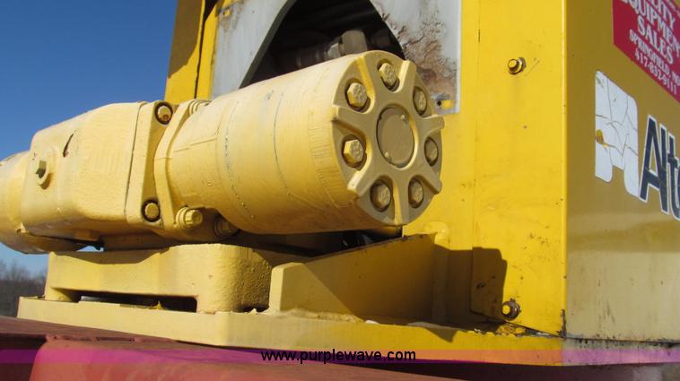 image for item G2216 1997 GMC C7500 digger derrick truck