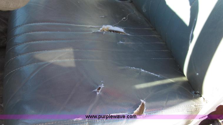 image for item G2216 1997 GMC C7500 digger derrick truck