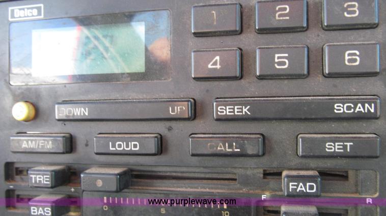 image for item G2216 1997 GMC C7500 digger derrick truck