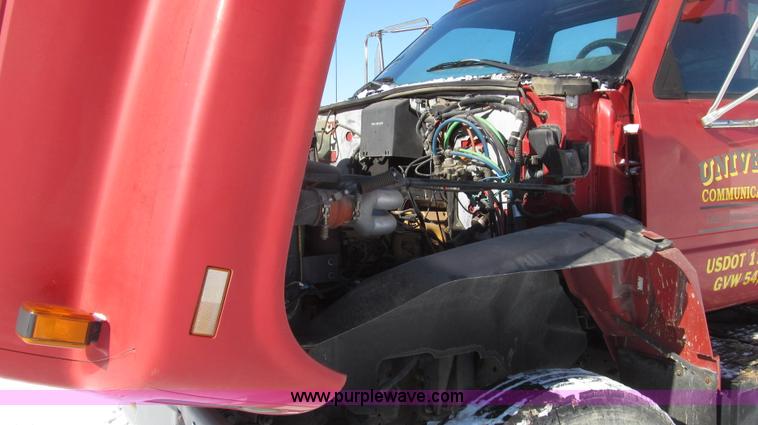 image for item G2216 1997 GMC C7500 digger derrick truck