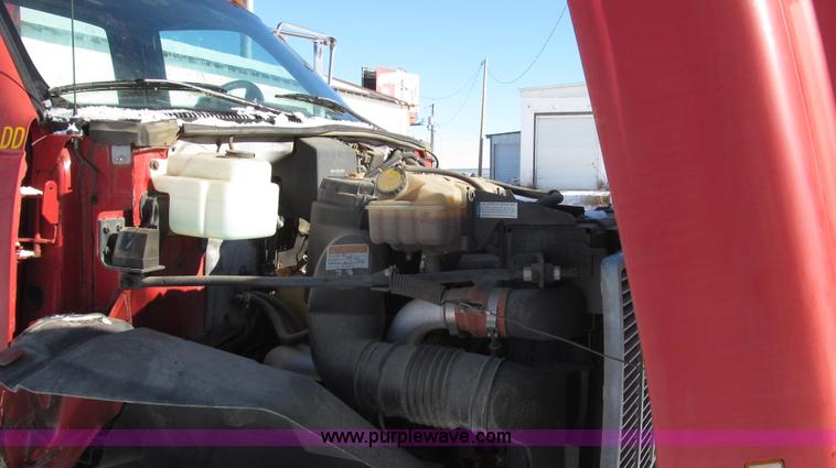 image for item G2216 1997 GMC C7500 digger derrick truck