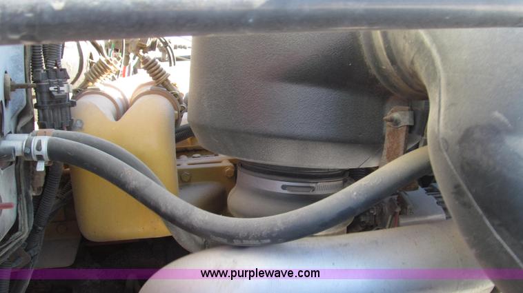 image for item G2216 1997 GMC C7500 digger derrick truck