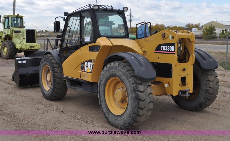 image for item G6192 2005 Caterpillar TH330B telehandler