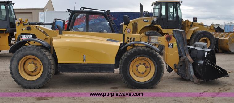 image for item G6192 2005 Caterpillar TH330B telehandler