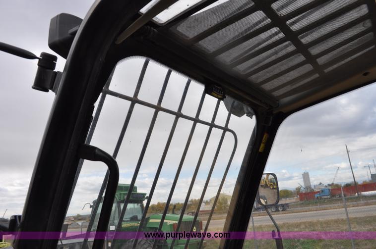 image for item G6192 2005 Caterpillar TH330B telehandler