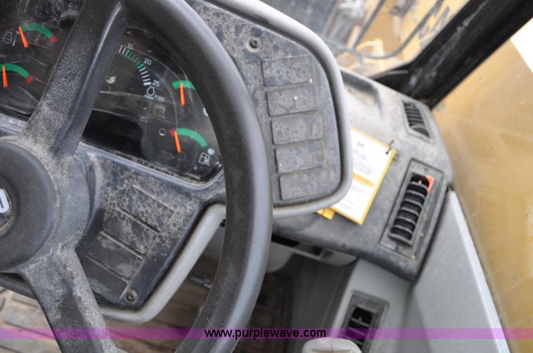 image for item G6192 2005 Caterpillar TH330B telehandler