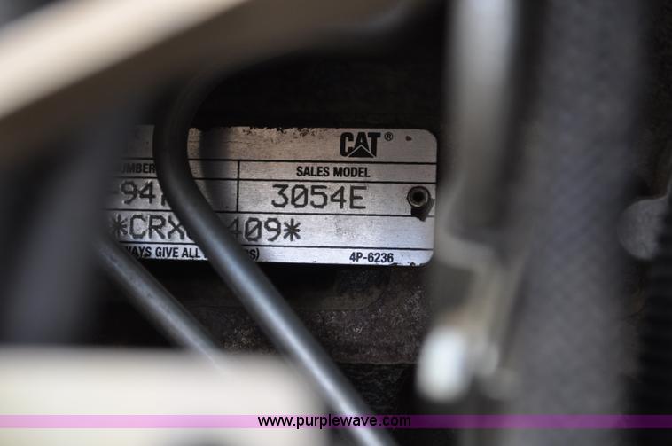 image for item G6192 2005 Caterpillar TH330B telehandler