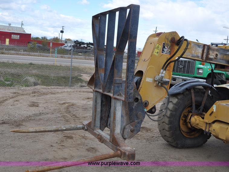 image for item G6192 2005 Caterpillar TH330B telehandler