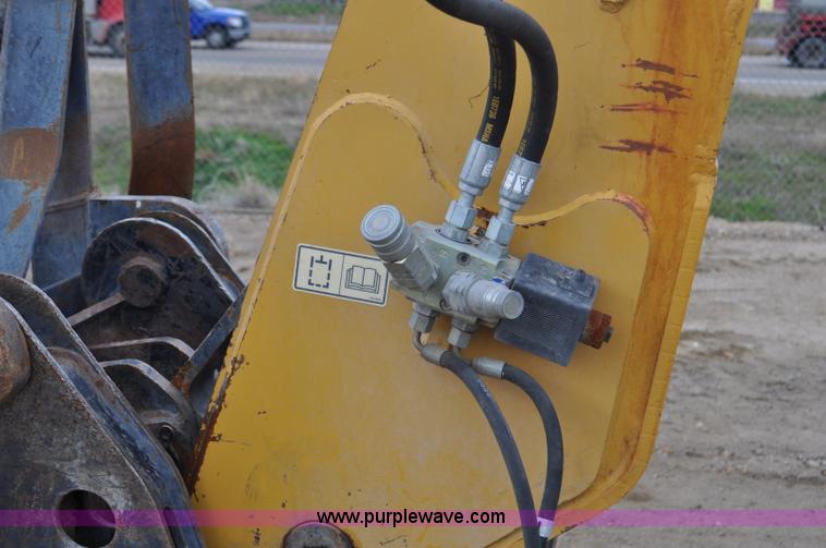 image for item G6192 2005 Caterpillar TH330B telehandler