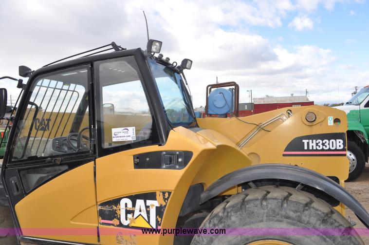 image for item G6192 2005 Caterpillar TH330B telehandler