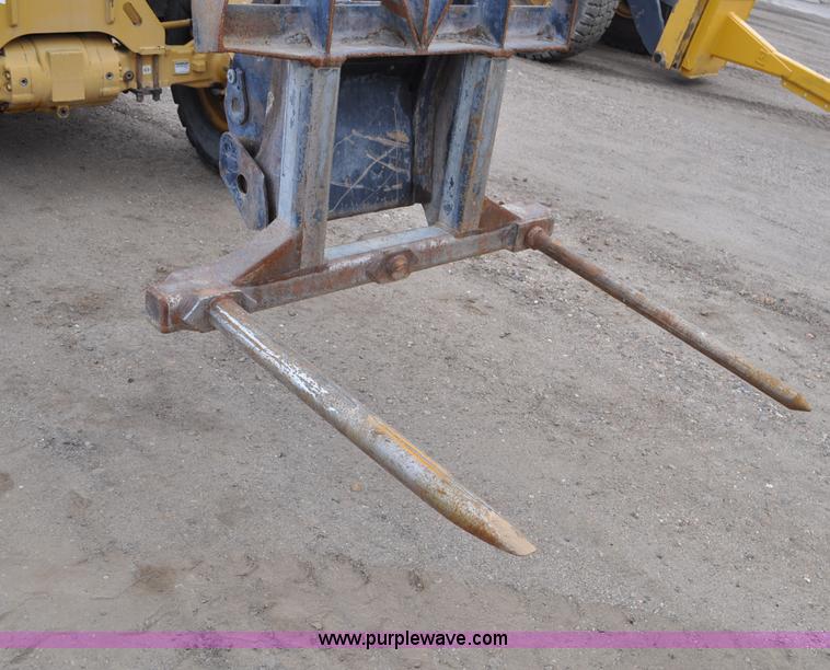 image for item G6192 2005 Caterpillar TH330B telehandler