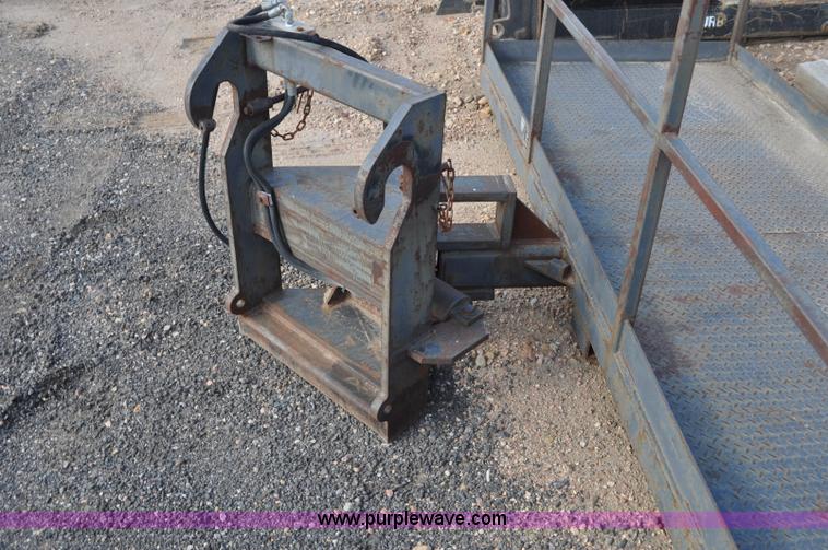 image for item G6192 2005 Caterpillar TH330B telehandler