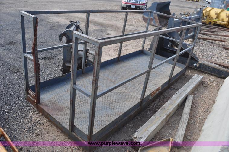 image for item G6192 2005 Caterpillar TH330B telehandler