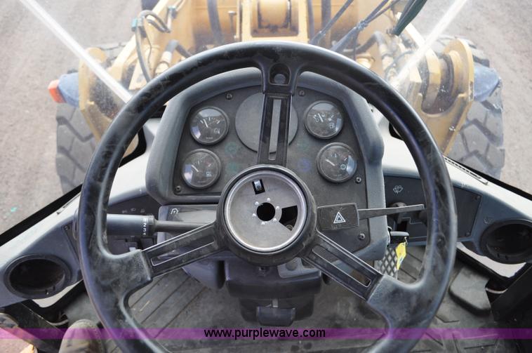 image for item G6194 2001 Caterpillar 928G wheel loader