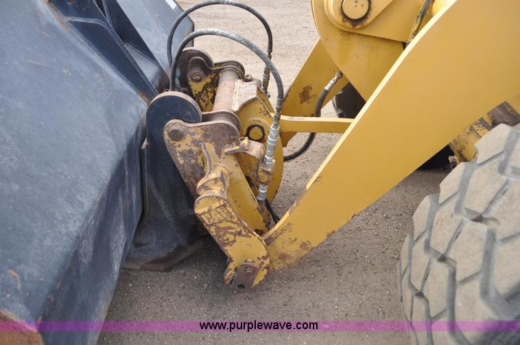 image for item G6194 2001 Caterpillar 928G wheel loader