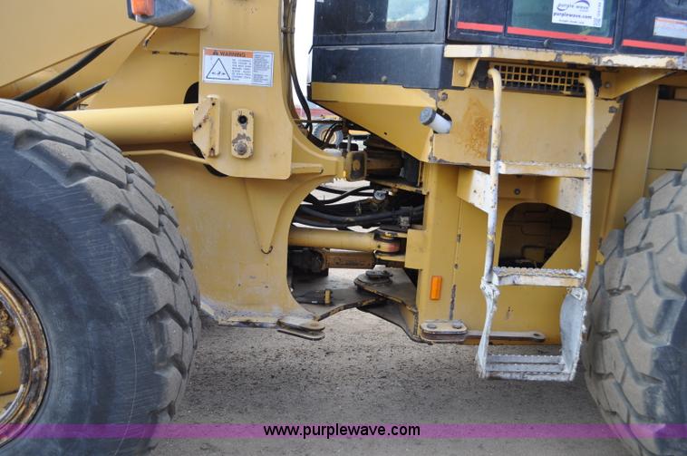 image for item G6194 2001 Caterpillar 928G wheel loader