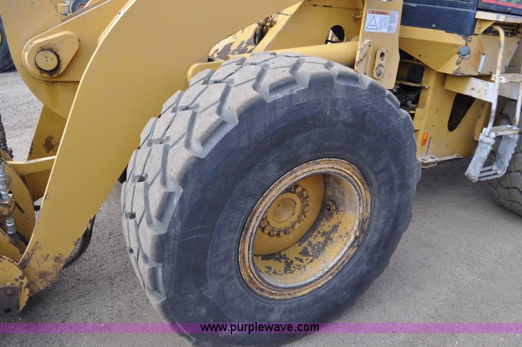 image for item G6194 2001 Caterpillar 928G wheel loader