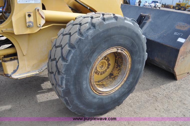 image for item G6194 2001 Caterpillar 928G wheel loader
