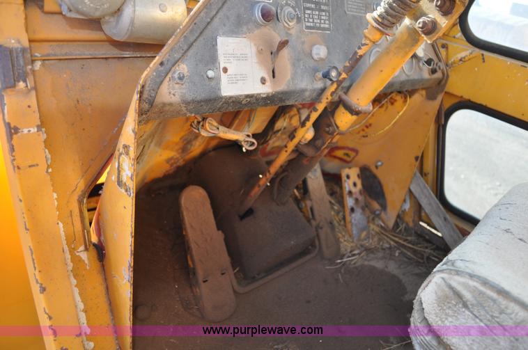 image for item G6345 1972 Fiat-Allis 645B wheel loader