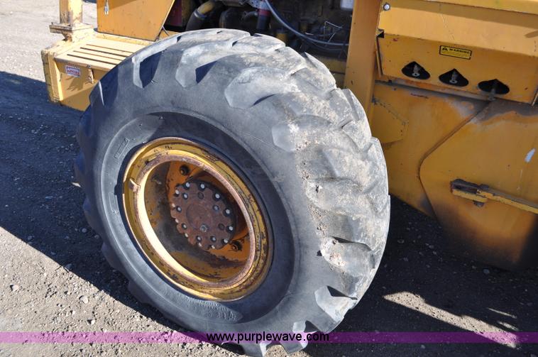 image for item G6345 1972 Fiat-Allis 645B wheel loader