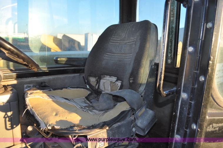 image for item G6347 1999 Caterpillar TH82 telehandler