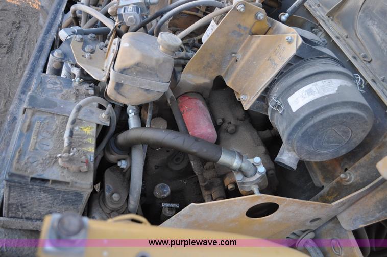 image for item G6347 1999 Caterpillar TH82 telehandler