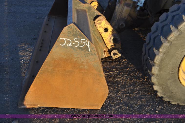 image for item G6347 1999 Caterpillar TH82 telehandler