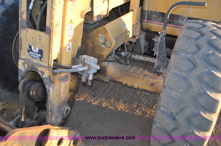image for item G6347 1999 Caterpillar TH82 telehandler