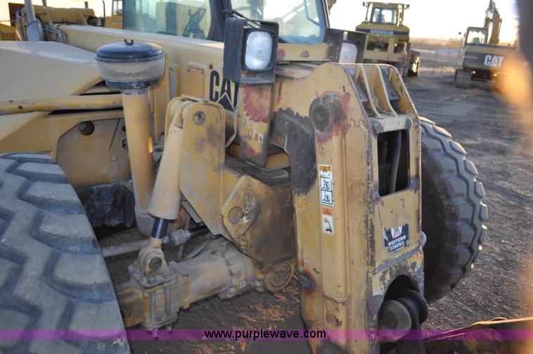 image for item G6347 1999 Caterpillar TH82 telehandler