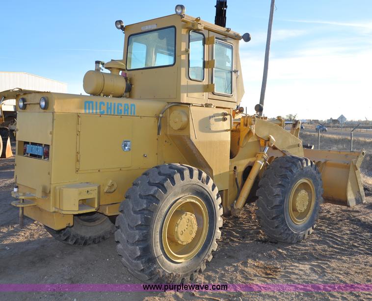 image for item G6348 1975 Michigan 45B wheel loader