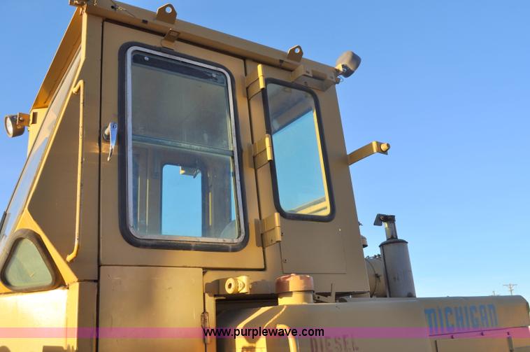 image for item G6348 1975 Michigan 45B wheel loader