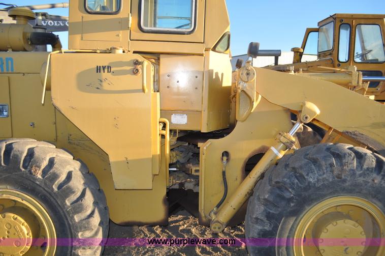 image for item G6348 1975 Michigan 45B wheel loader