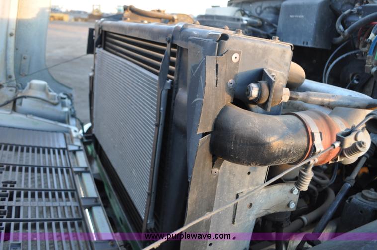 image for item G6350 1995 Chevrolet Kodiak fuel truck