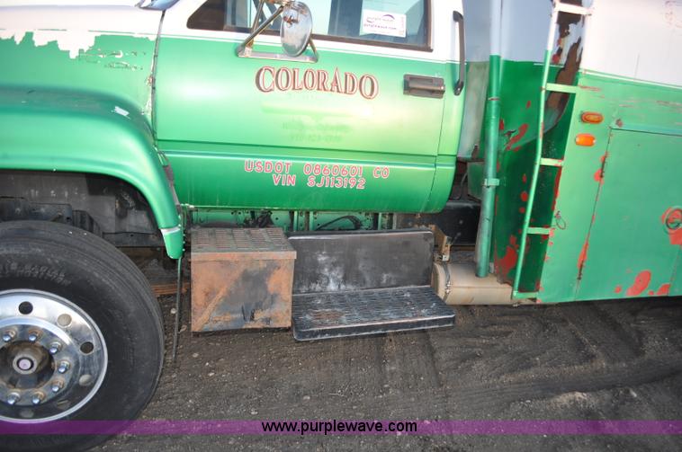 image for item G6350 1995 Chevrolet Kodiak fuel truck