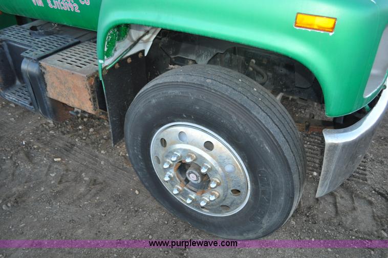 image for item G6350 1995 Chevrolet Kodiak fuel truck