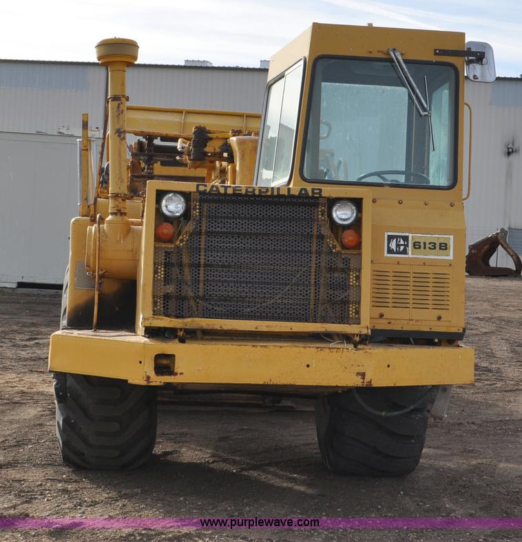 image for item G6351 1977 Caterpillar 613B elevating scraper