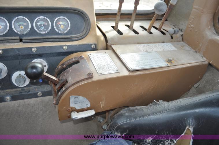 image for item G6351 1977 Caterpillar 613B elevating scraper