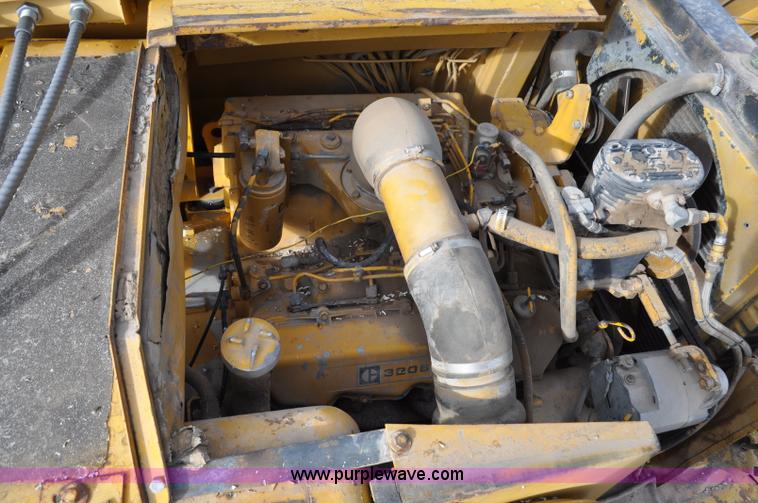 image for item G6351 1977 Caterpillar 613B elevating scraper