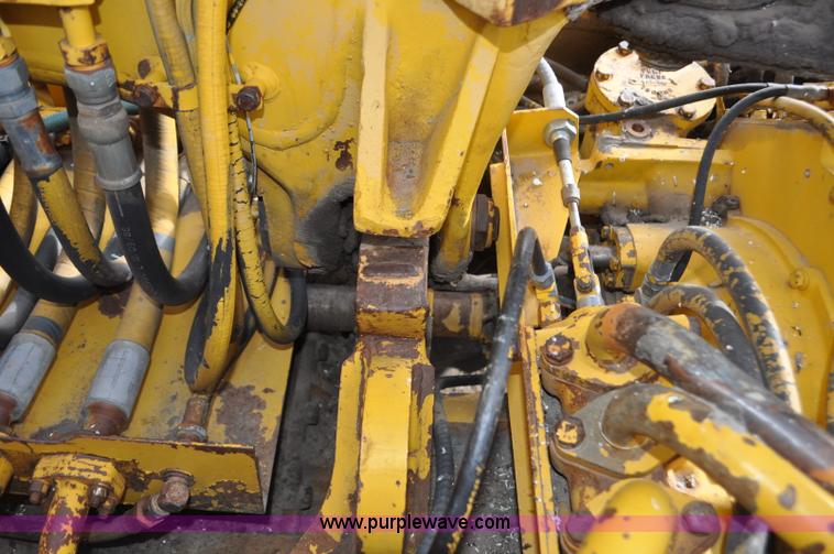 image for item G6351 1977 Caterpillar 613B elevating scraper