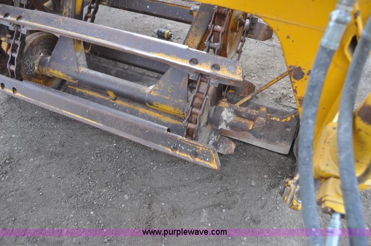image for item G6351 1977 Caterpillar 613B elevating scraper