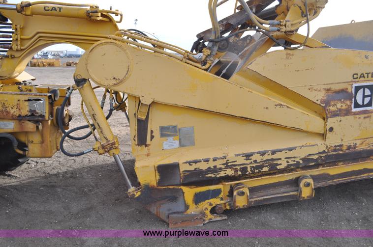 image for item G6351 1977 Caterpillar 613B elevating scraper