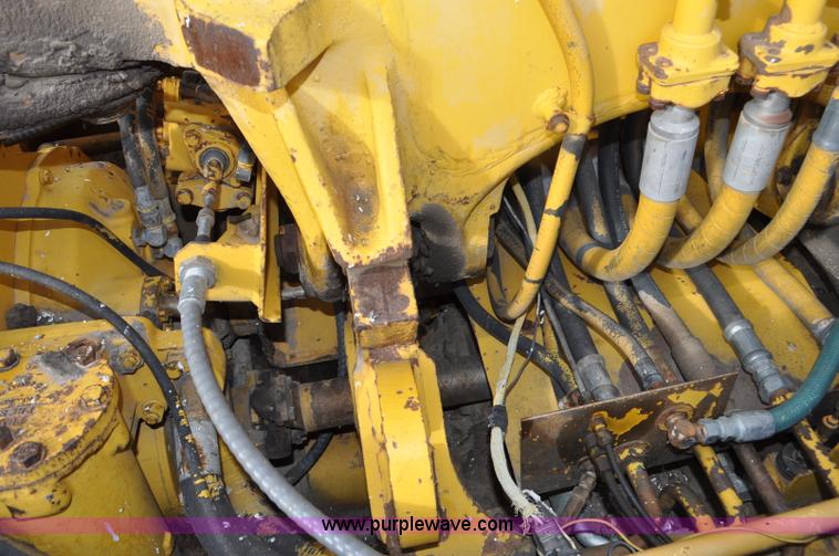 image for item G6351 1977 Caterpillar 613B elevating scraper