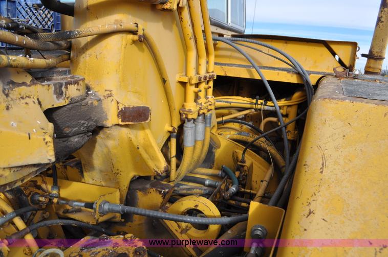 image for item G6351 1977 Caterpillar 613B elevating scraper