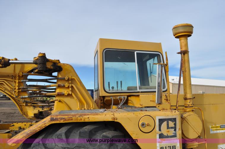 image for item G6351 1977 Caterpillar 613B elevating scraper