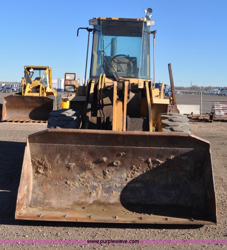 image for item G6354 Case 621B wheel loader