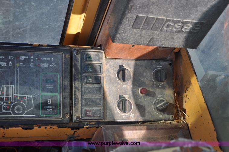 image for item G6354 Case 621B wheel loader