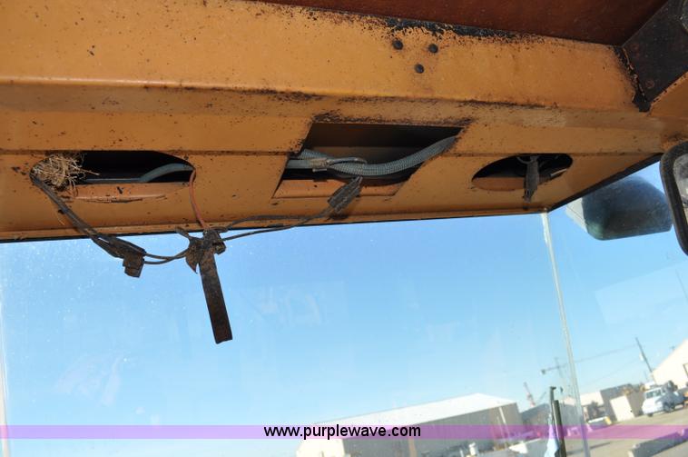 image for item G6354 Case 621B wheel loader