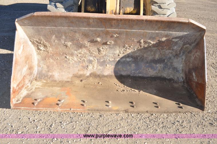 image for item G6354 Case 621B wheel loader