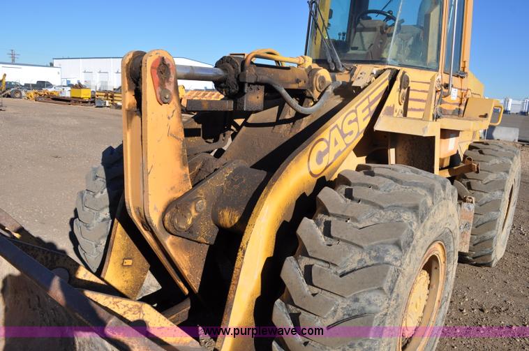 image for item G6354 Case 621B wheel loader