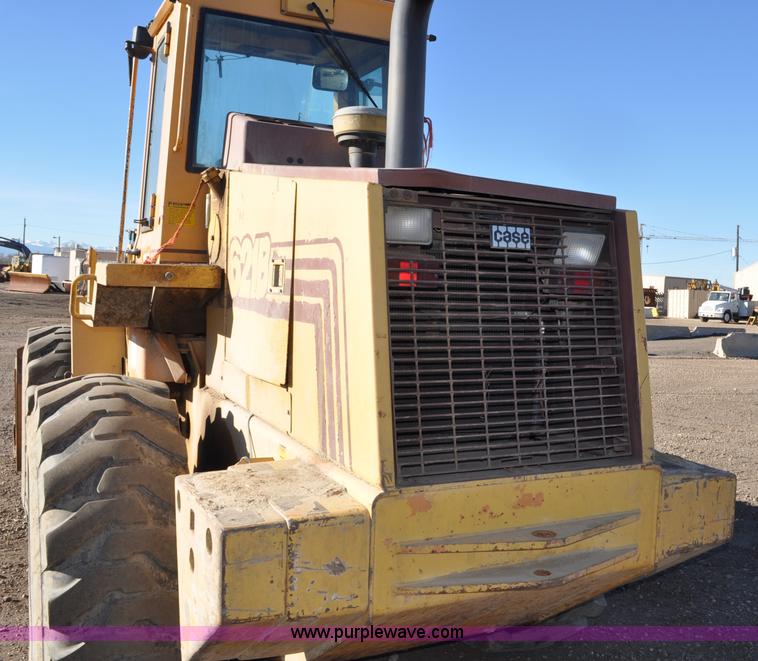 image for item G6354 Case 621B wheel loader